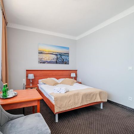 Hotel Wodnik Twoj Hotel Z Widokiem Na Morze Ustronie Morskie Eksteriør billede